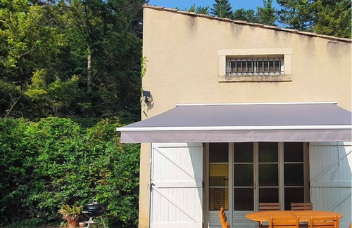 Crest Maison | Maison dans un écrin de verdure.Piscine, tennis; Idéal pour se ressourcer!
