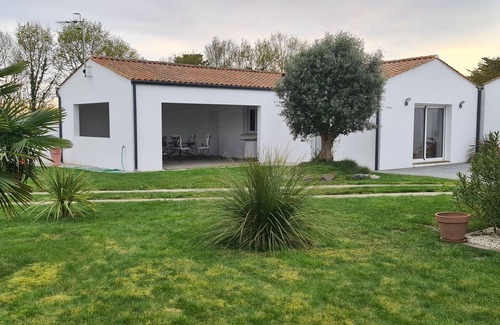 Le Bernard Maison | Maison de 1 Chambre Pour 2 Personnes
