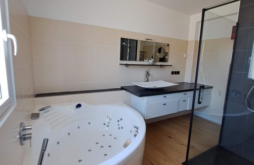 Grand-Champ Maison | Maison de 260m² à 20 min des plages