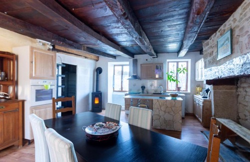 Treignac Maison | Maison de 4 chambres avec jardin amenage et wifi a Treignac