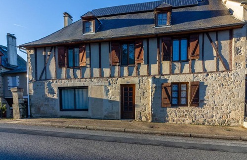 Treignac Maison | Maison de 4 chambres avec jardin amenage et wifi a Treignac