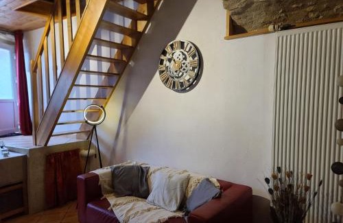 Saint-Maurice Maison | maison de bourg en pierre