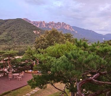 Toseong Maison | Maison de Briel
