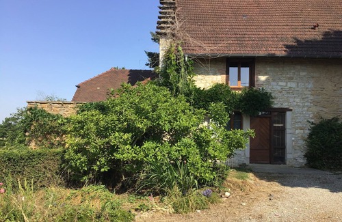 Froideville Maison | Maison de caractère, ferme Rénovée avec un grand terrain Ombragé