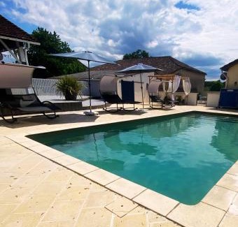 Savignac-sur-Leyze Maison | Maison de campagne Piscine, jacuzzi 2P Monflanquin