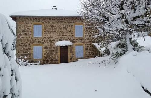 Thizy-les-Bourgs Maison | Maison de campagne familiale, 8 min du Lac des sapins ! Animaux bienvenus