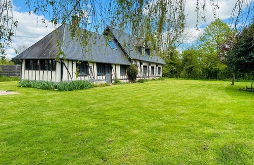 La Roussiere Maison | Maison de Campagne Avec Piscine et Terrain de Sport