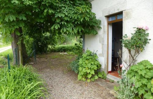 Montoldre Maison | Maison de campagne confortable avec jardin, barbecue et cheminées - proche de Vichy et activités karting - FR-1-489-170