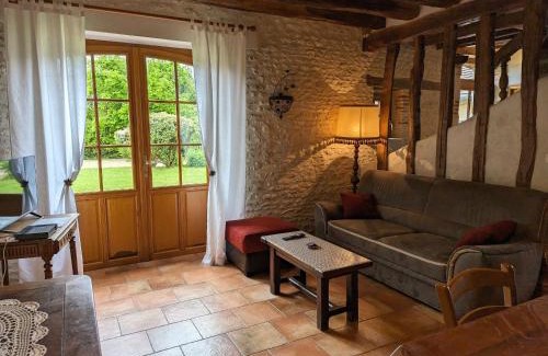 Lorcy Maison | Maison de caractère avec jardin privatif, terrasse, ping-pong – Proche Ferrières et Montargis - FR-1-590-40