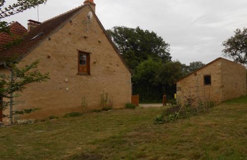 Lignac Maison | Maison de Caractère Rénovée avec Jardin, Terrasse, et Proche du Château Guillaume - FR-1-591-131