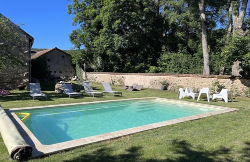 Lucenay-l'Eveque Maison | Maison de charme avec piscine dans le Parc du Morvan