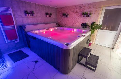 Arcay Maison | Maison de charme à Arçay avec jacuzzi