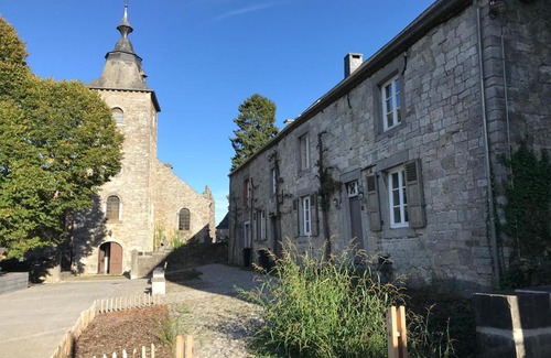 Crupet Lit Et Petit-Déjeuner | Maison de charme à Crupet et le gîte la suite