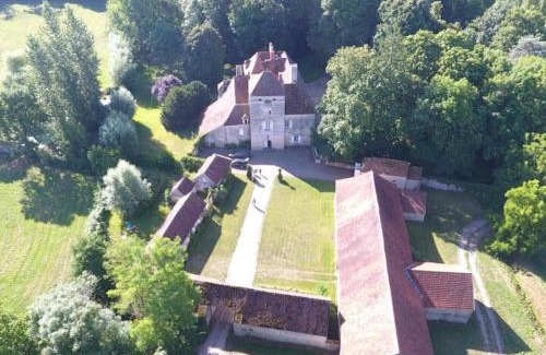 Trateau Maison | Maison de Charme à la Campagne avec Jardin Privatif, Confort Moderne et Accueil Chevaux - FR-1-489-64