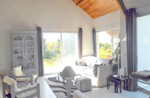 Chancay Maison | Maison de charme à Reugny avec jardin et vue sur montagne