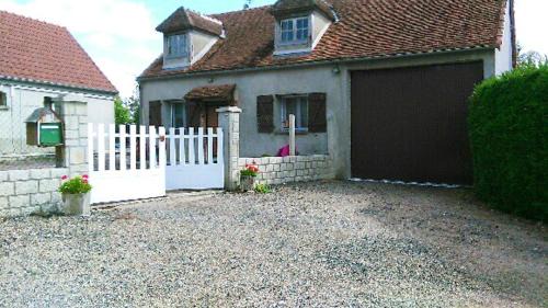 Loire - Vignobles et Nohain Maison | Maison de charme à Saint-Père avec cheminée cosy