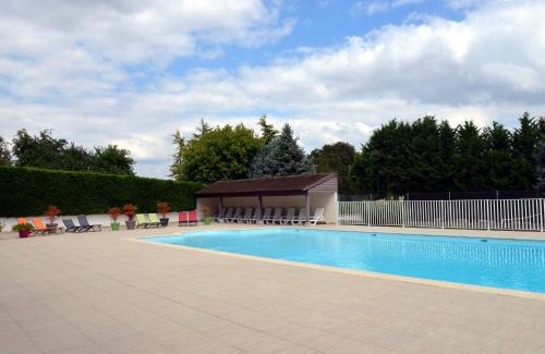 Faverolles Maison | Maison de Charme avec Piscine Chauffée et Tennis à Proximité du Zoo de Beauval - FR-1-591-26