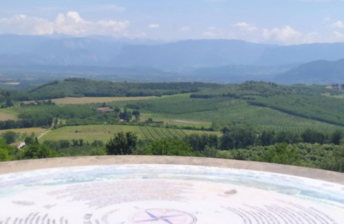 Parnans Maison | Maison de Charme Entièrement Rénovée Dans un Village Calme Idéalement Située