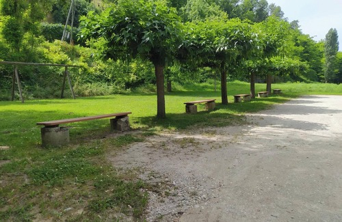 Parnans Maison | Maison de Charme Entièrement Rénovée Dans un Village Calme Idéalement Située