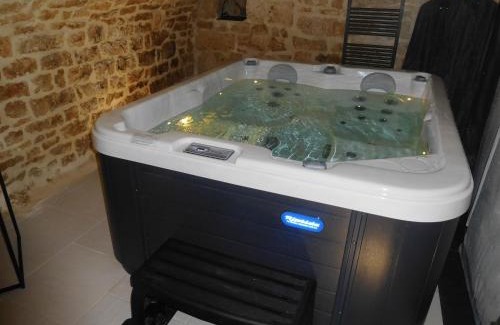 Laville-aux-Bois Maison | Maison de charme avec jacuzzi, nature préservée et équipements pour bébé, 4 étoiles, proche forêt. - FR-1-611-70