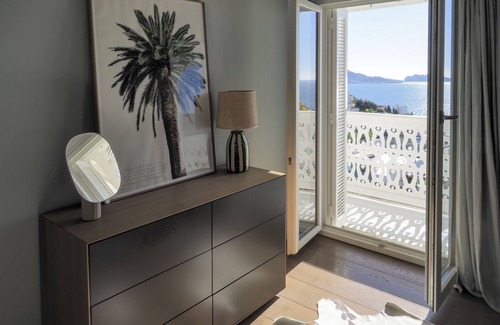 Roucas-Blanc Maison | Maison de charme vue mer avec piscine au centre de Marseille.