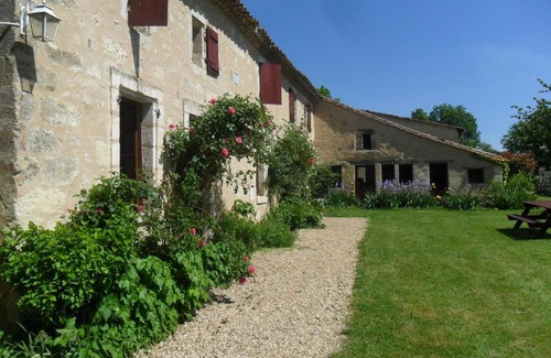 Lugon-et-l'ile-du-Carney Maison | Maison de Bastien