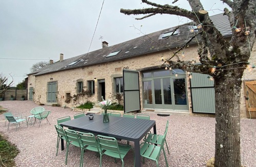Vaux Maison | Maison de campagne avec SPA en pleine nature, idéale pour les familles!
