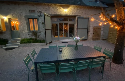 Vaux Maison | Maison de campagne avec SPA en pleine nature, idéale pour les familles!