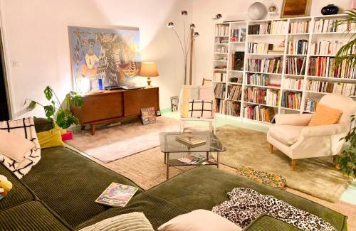 Saint-Saturnin-du-Bois Maison | MAISON DE CAMPAGNE - Calme & Confort - Jardin Barbecue - Parking et Wifi Gratuit - ESPACE ET DETENTE - Idéal FAMILLE