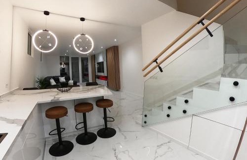 Bievres Maison | Maison de Luxe proche Orly Versailles Paris