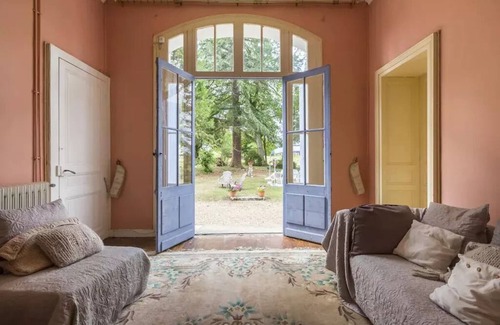 Ginestet Maison | Maison de Maître au Coeur de la Campagne Dordognaise, Idéale Pour les Familles !