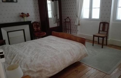 Gipcy Maison | Maison de maître XIXe avec piscine partagée et parc clos, proche sites touristiques - FR-1-489-504