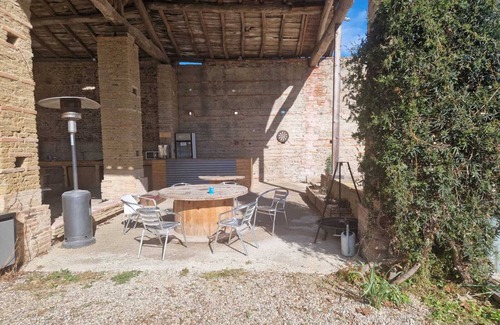 Monbequi Maison | Maison de maitre + 4 roulottes gite, chambre d'hôte between Toulouse and Montauban