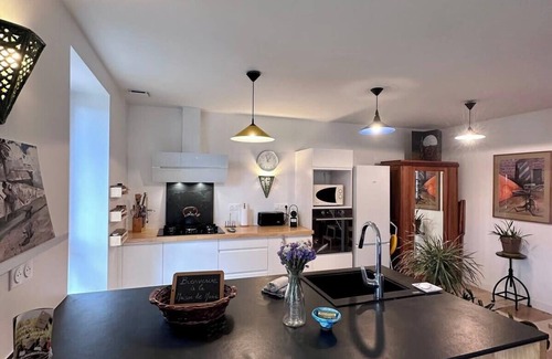 Meyssac Maison | Maison de Marie - T2 Clim/Terrasse - Meyssac Bourg