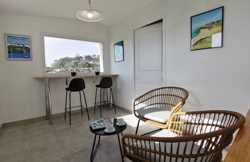 Plozevet Maison | Maison de pêcheur avec vue imprenable sur la mer et le port
