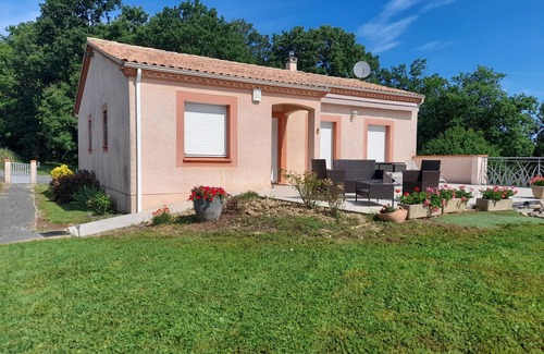 Cancon Maison | Maison à la Campagne Entre Bergerac et Villeneuve sur Lot piscine privée