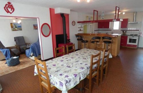 Notre-Dame-de-Monts Maison | Maison de Vacances à 1km de la Plage - 2 Chambres, Jardin, Terrasses, Proche Commerces - FR-1-540-252