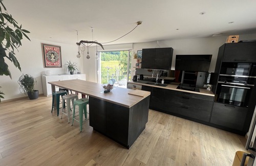 Jeuxey Maison | maison de vacances , terrasse, piscine, jardin à 2 min de la ville