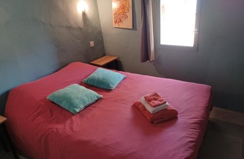 Mollans-sur-Ouveze Maison | Maison de village en pierre