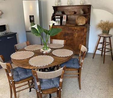 Roquemaure Appartement | Maison de village 5 vacanciers chez Néné et Bibi