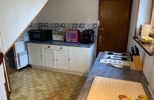 Fontcouverte Maison | Maison de village avec deux cours, Dispo Fin août