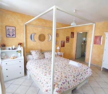 Flagy Maison | Maison de village - Suite Baroque cosy et élégante à 1 h de Paris proche Fontainebleau