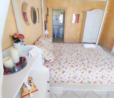 Flagy Maison | Maison de village - Suite Baroque cosy et élégante à 1 h de Paris proche Fontainebleau