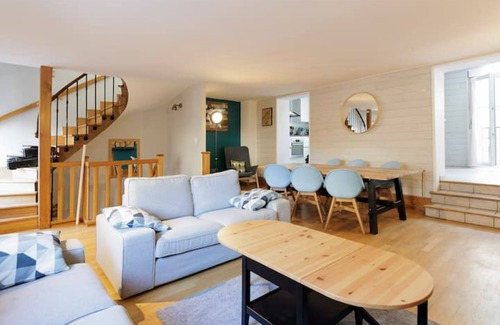Maxeville Maison | Maison de Ville, Cœur de Nancy 4 Personnes