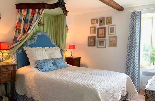 Saint-Jean-de-Minervois Maison | Belle maison ancienne avec piscine et jardin avec parking, Minervois