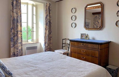 Saint-Jean-de-Minervois Maison | Belle maison ancienne avec piscine et jardin avec parking, Minervois