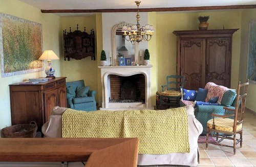 Saint-Jean-de-Minervois Maison | Belle maison ancienne avec piscine et jardin avec parking, Minervois