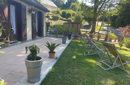 Marcillac-la-Croisille Maison | Maison Du Lac
