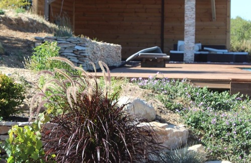 Lirac Maison | Maison en bois, en campagne avec piscine