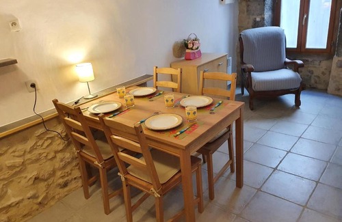 Adissan Maison | Maison en cœur d'Hérault, 25min des plages, wifi linge inclus